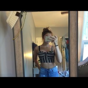 Crop top